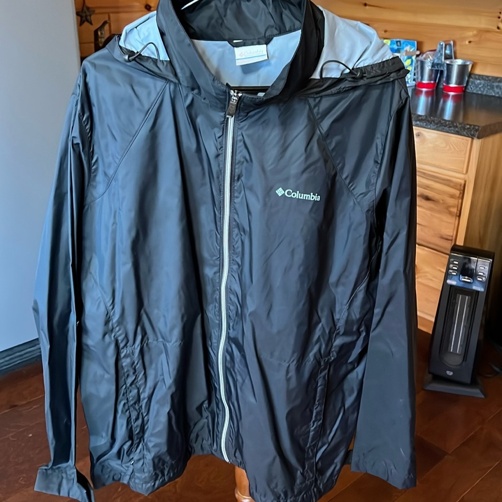 Women’s Columbia Rain Jacket